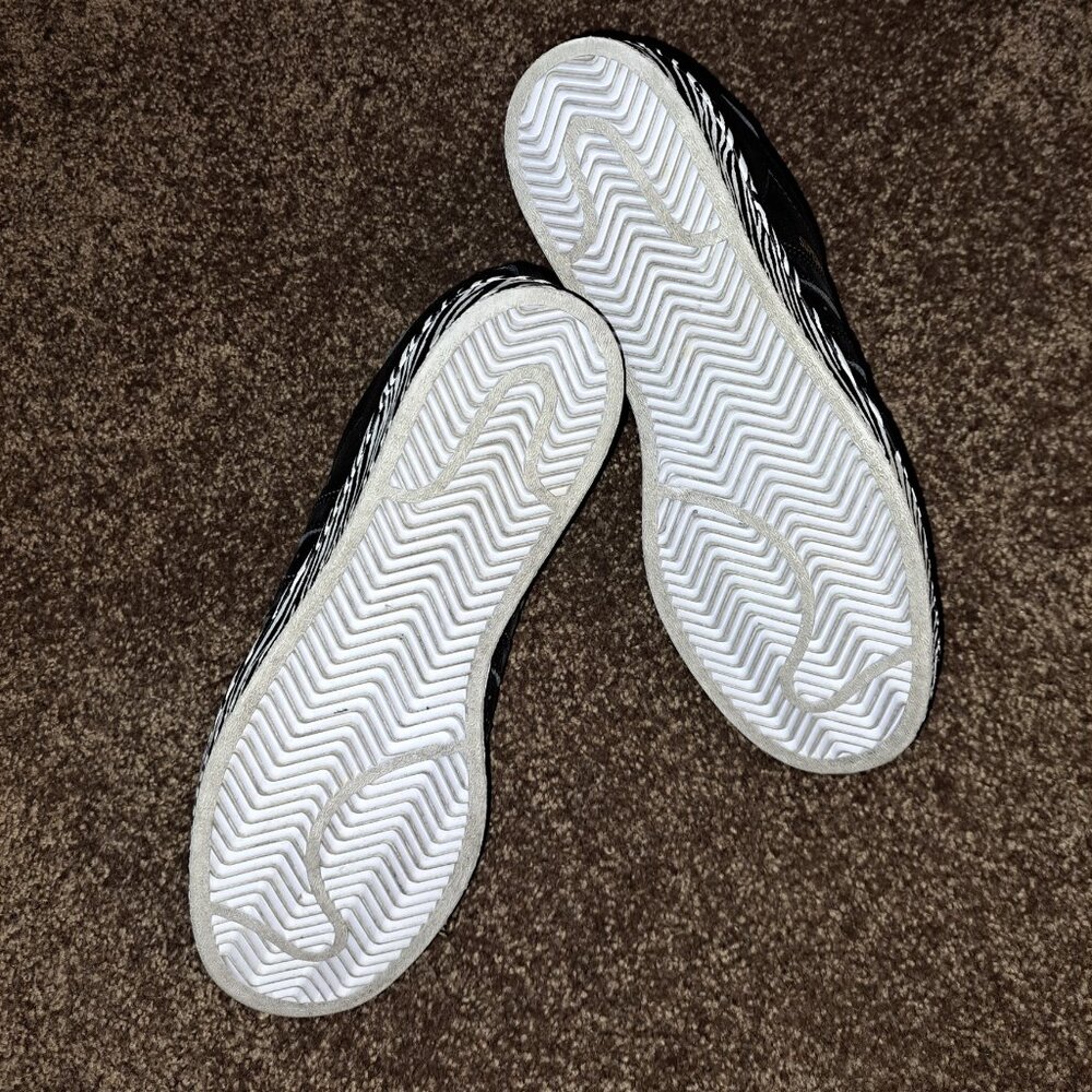 Adidas Superstar Black and White Zebra Print Sneakers,Like New - Picture 5 of 12